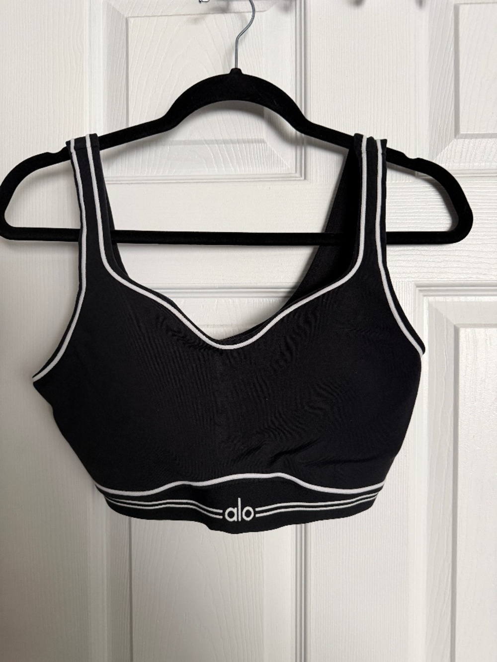 Alo Black Sports Bra Size L White Trim Logo Athletic Top
